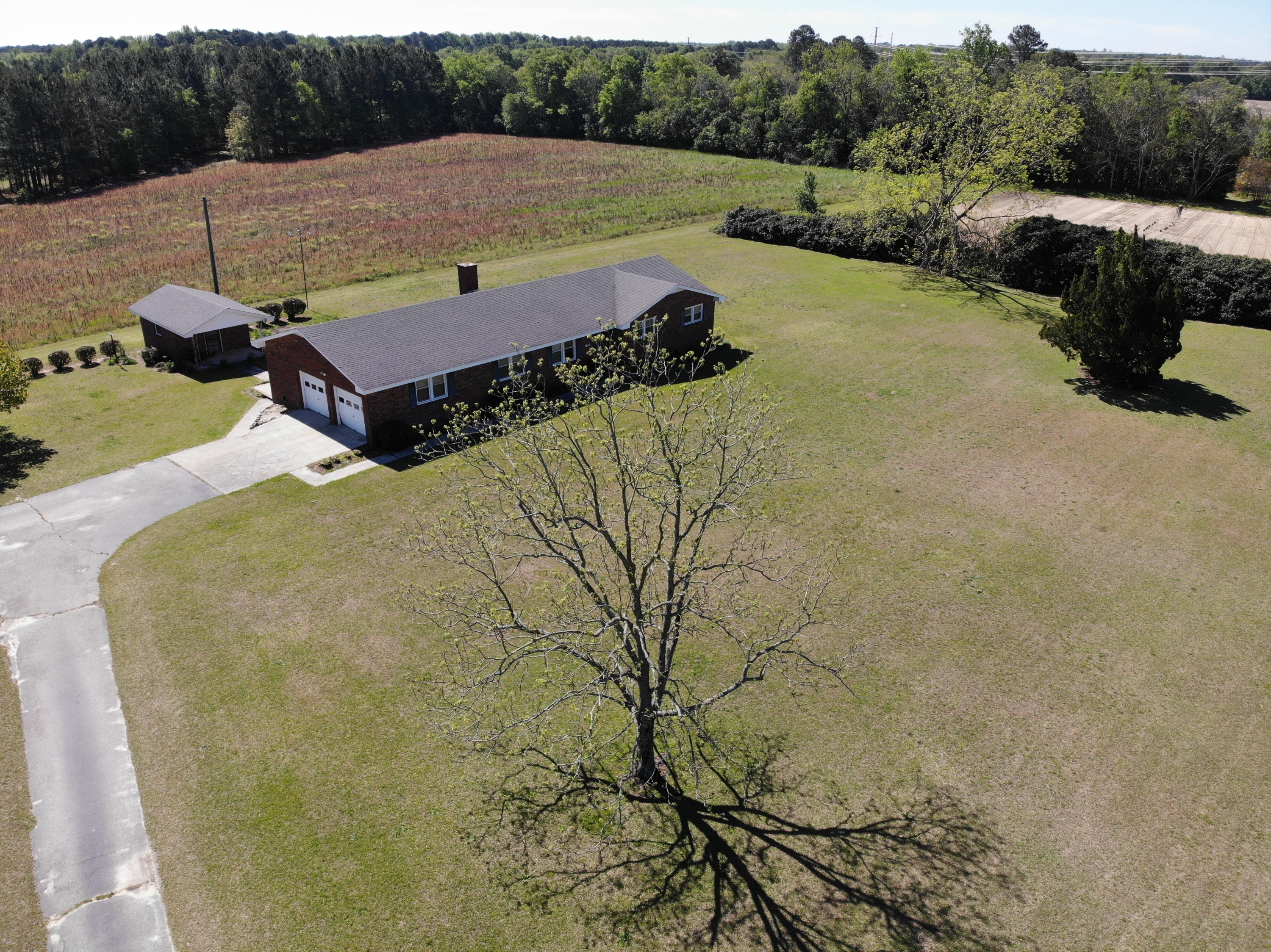 137 Horses Neck Road
