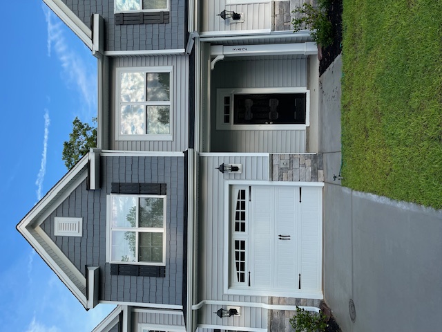 342 Clarendon Court - 1